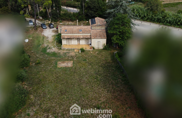 Villas - 205m² - Saint-Étienne-du-Grès — photo 4