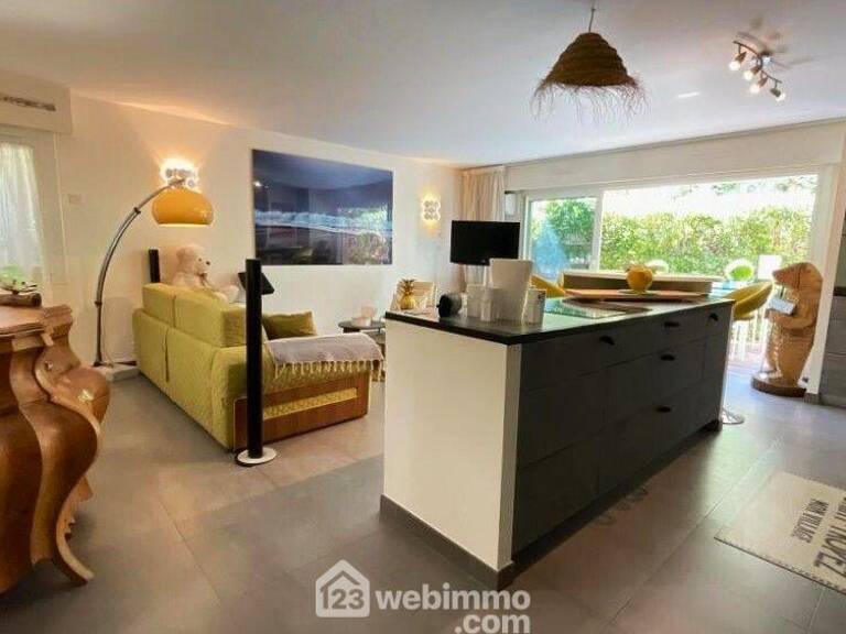 Appartement - 52m² - Sainte-Maxime — photo 1