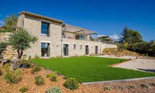 Maison 10 Pièces 232 m² à vendre à Saint-Saturnin-lès-Apt (84490)