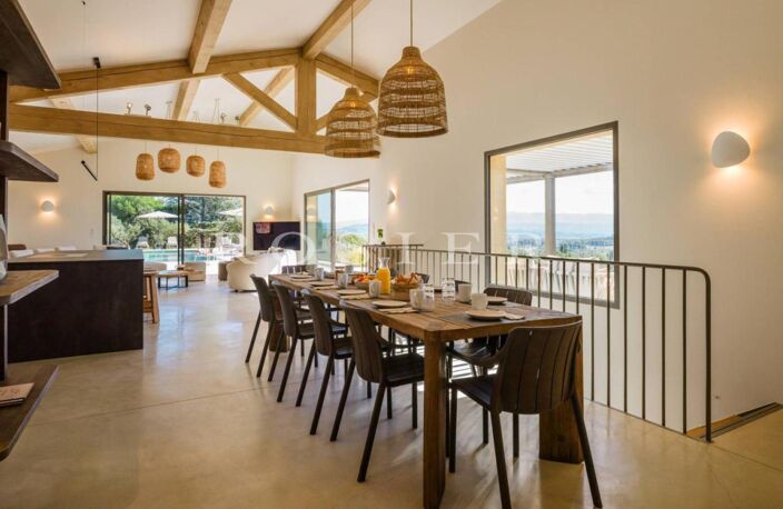 Spectaculaire villa contemporaine en pierres avec piscine, en po — photo 4