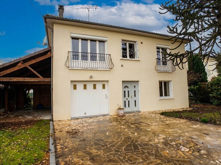 MAISON SUR SOUS SOL-SECTEUR SUD — photo 1