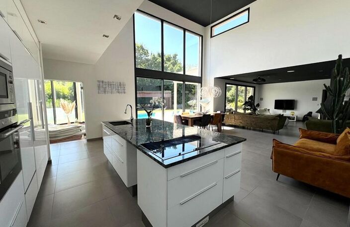 Villa d'architecte F6 de 200 m² sur 2000 m² sur les hauteurs de SOMMIERES (30250) — photo 4