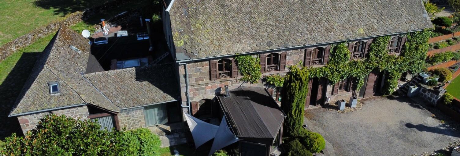 Maison 13 Pièces 305 m² à vendre à Saint-Martin-Valmeroux (15140)
