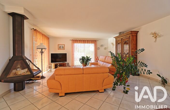 Vente Maison/villa 8 pièces — photo 3