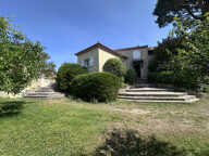 Superbe villa familiale de 210 m2 avec piscine — Nîmes — photo 3