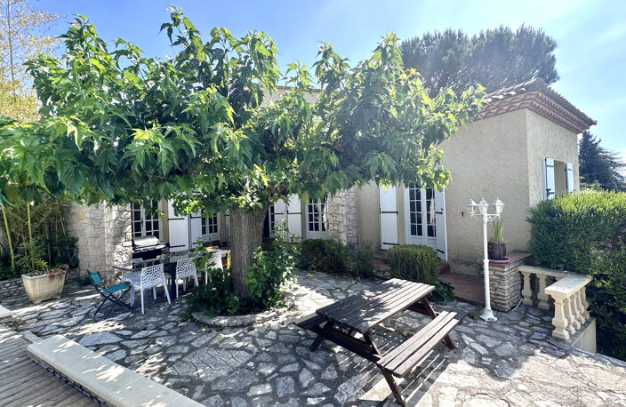 Superbe villa familiale de 210 m2 avec piscine — Nîmes — photo 4