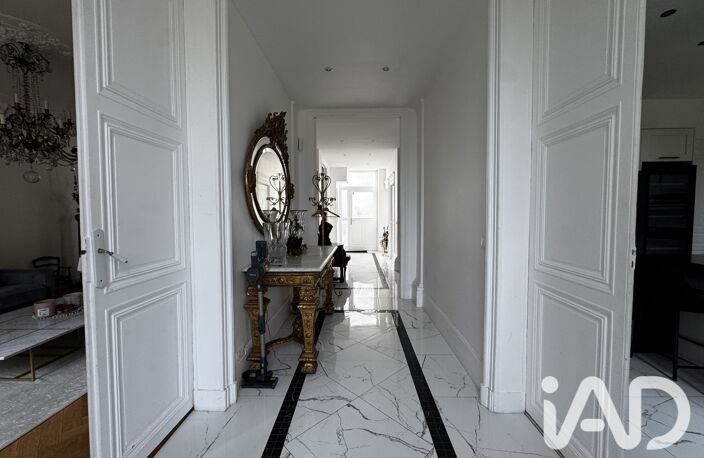 Vente Maison/villa 9 pièces — photo 2