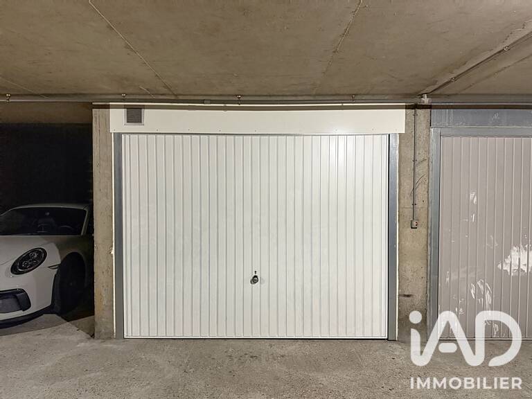 Vente Garage 15 m&sup2; — photo 1