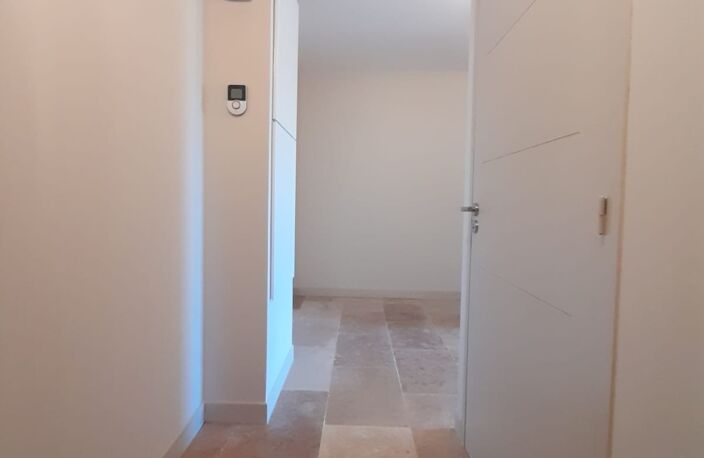 Location Appartement 1 pièce — photo 4