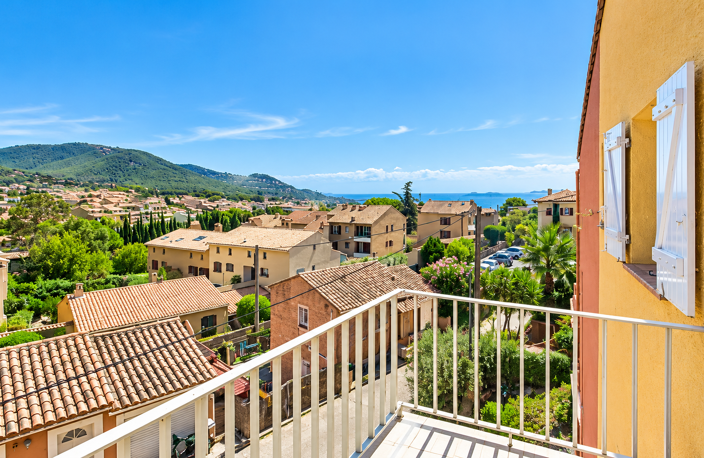 CARQUEIRANNE   Studio avec terrasse, vue dégagée et aperçu m — photo 2