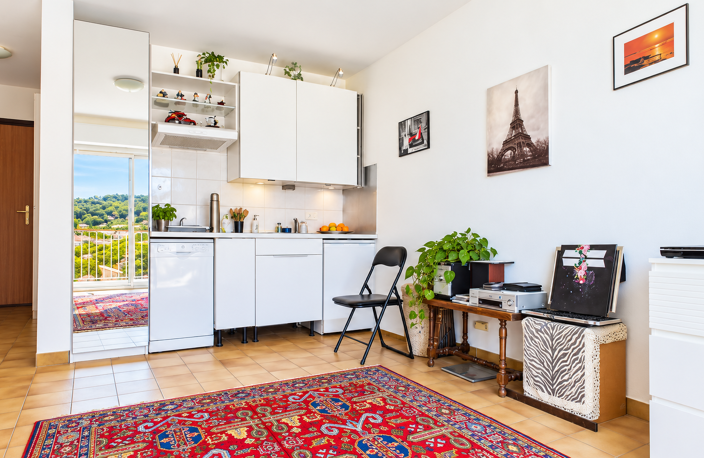 CARQUEIRANNE   Studio avec terrasse, vue dégagée et aperçu m — photo 3