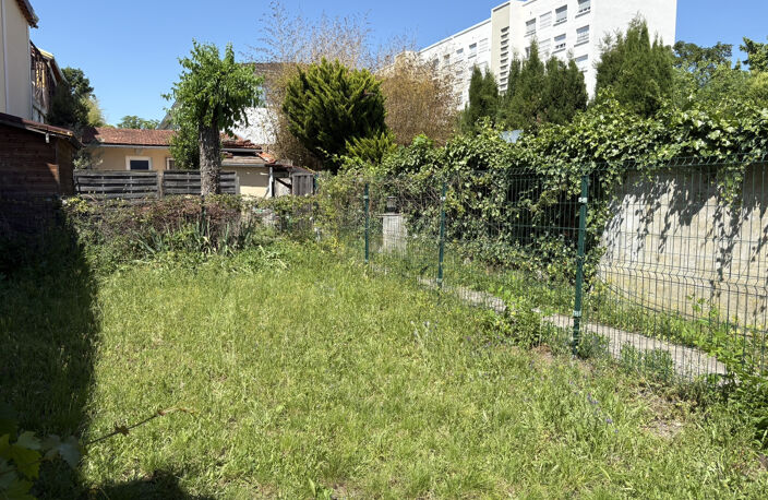 ÉCHOPPE AVEC JARDIN SANS VIS-À-VIS À BORDEAUX entre JUDAIQUE — photo 4