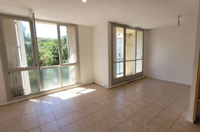 Appartement 3 pièces 890 €