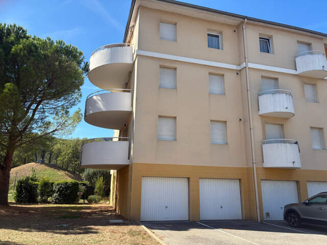 'Le Domaine de Valenson', rue Berthe Morisot, T3 refait ... — photo du bien