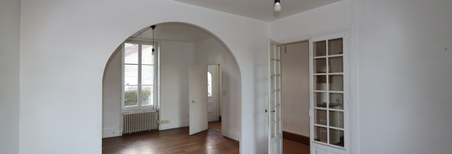 Maison 5 Pièces 110 m² à louer à Herry (18140)