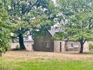 Très belle demeure en pierre, composée de deux habitations avec dépendance, garage et puits ,  parc  et bois — photo 3
