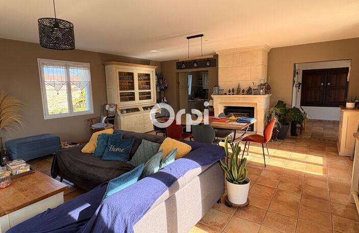 Maison 5 pièces - 134 m² à BOURCEFRANC-LE-CHAPUS — photo 2