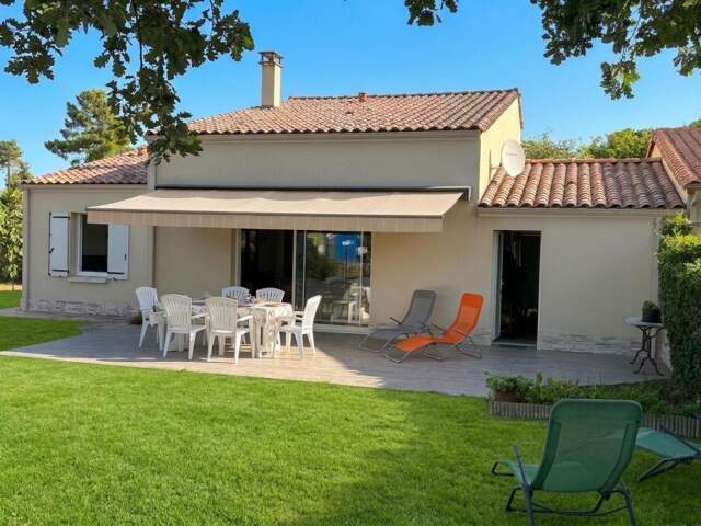 Maison À Vendre — photo du bien