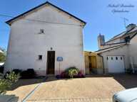 LE LUDE – MAISON 3 CHAMBRES AVEC GARAGE ET COUR FERMÉE — photo 3