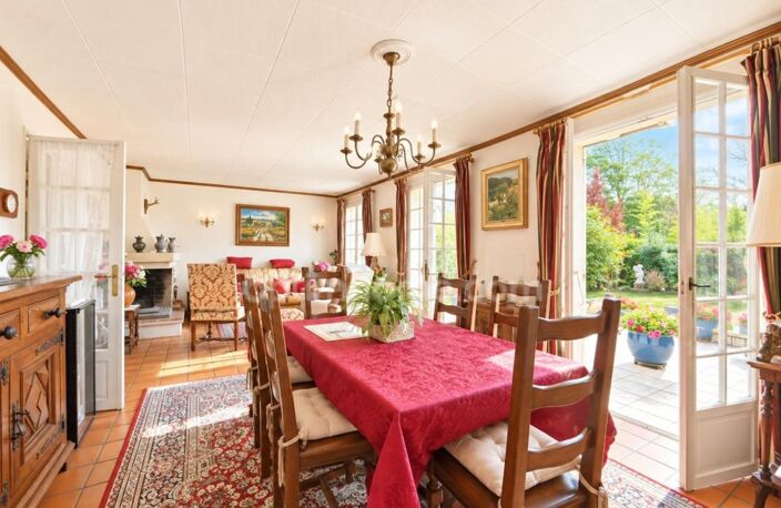 LIMOURS – Maison familiale 140 m² •4/5 Chambres; Jardin 610 M² • Dépendance 20 m² • Garage — photo 4