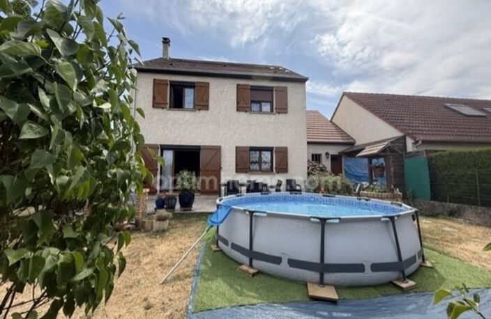 LIMOURS – Belle maison familiale de 130 m² avec 4 chambres, au calme, avec garage et jardin — photo 2