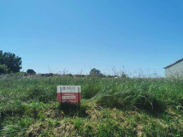 Terrain à bâtir à Saint-Pierre-de-Mons (33210) — photo 1
