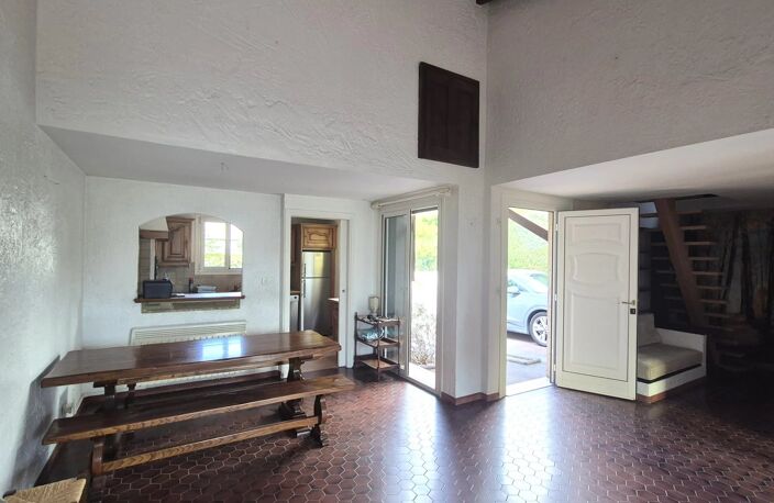Villa - 80 m² - Domaine sécurisé - Piscine — photo 3