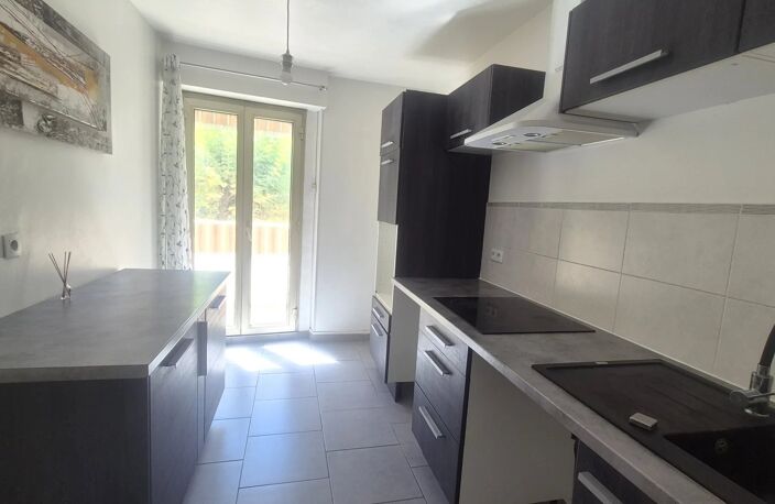 4P - St-Sylvestre - 90m² - Parking — photo 5