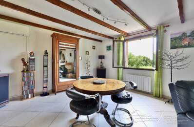 CHAPONOST – Élégante maison familiale avec possibilité de deux logements indépendants – Terrain de 802 m² — photo du bien