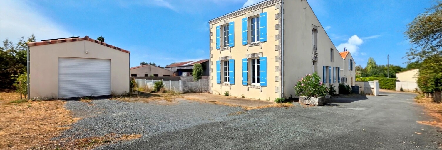 Maison 7 Pièces 167 m² à vendre à Saint-Pierre-la-Noue (17700)