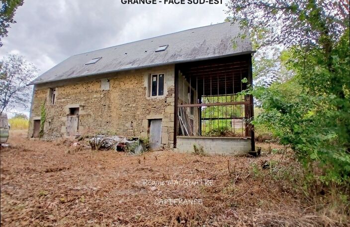 Bâtisse du XVIᵉ siècle à réhabiliter & Grange en cours de travaux – Ensemble foncier de 11 133 m² – Saint-Vigor-des-Monts (50420) — photo 4