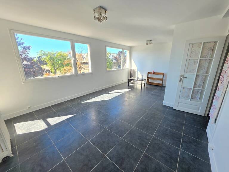 Appartement à vendre 65 pièces RIS ORANGIS (91) — photo 1
