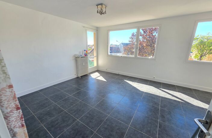 Appartement à vendre 65 pièces RIS ORANGIS (91) — photo 3