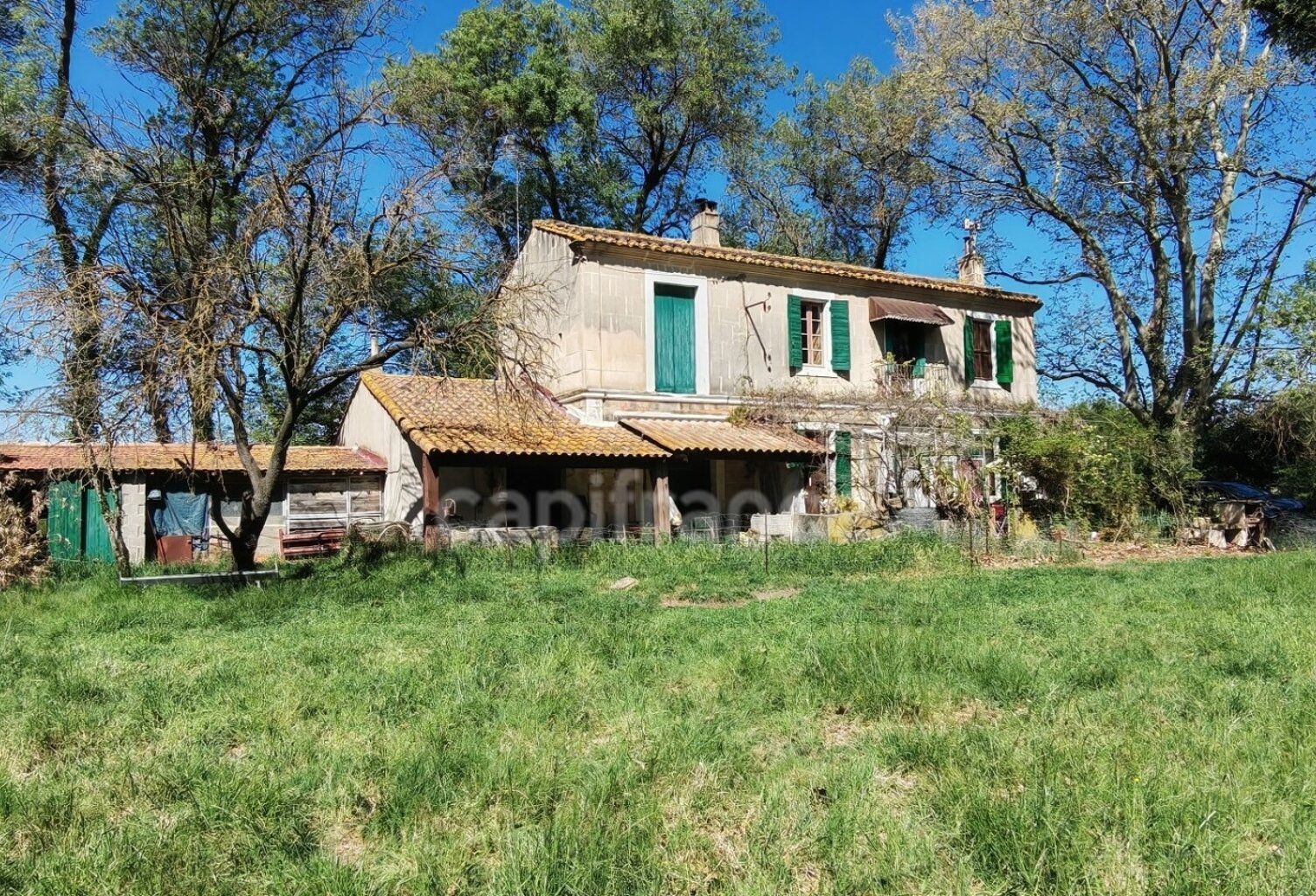 Dpt Bouches du Rhône (13), à vendre FONTVIEILLE propriete P5 — photo 1