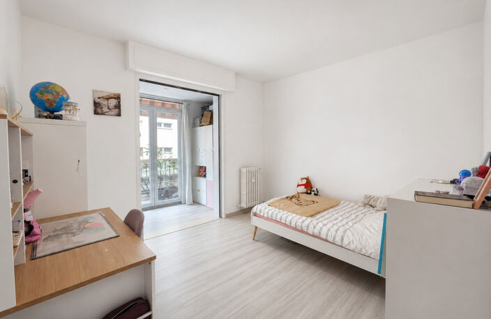 Appartement à vendre T3 bis AIX LES BAINS (73) 2 chambres, 1 bureau, parking et cave — photo 5
