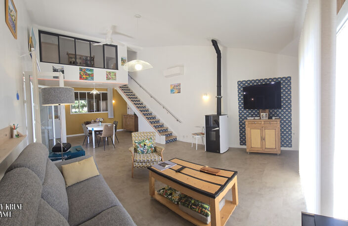 Montech, 141 m², trois chambres dont deux suites parentales, climatisation, poêle à bois,véranda, garage, jardin clos et arboré,, au calme, proche de toutes commodités — photo 2