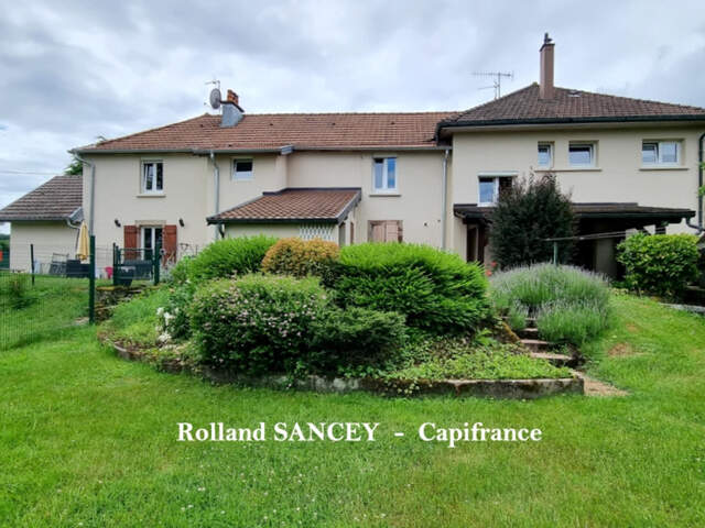 A vendre  ROYE (70) Maison avec habitation principale et logement locatif sur plus de 5800 m2 — photo du bien