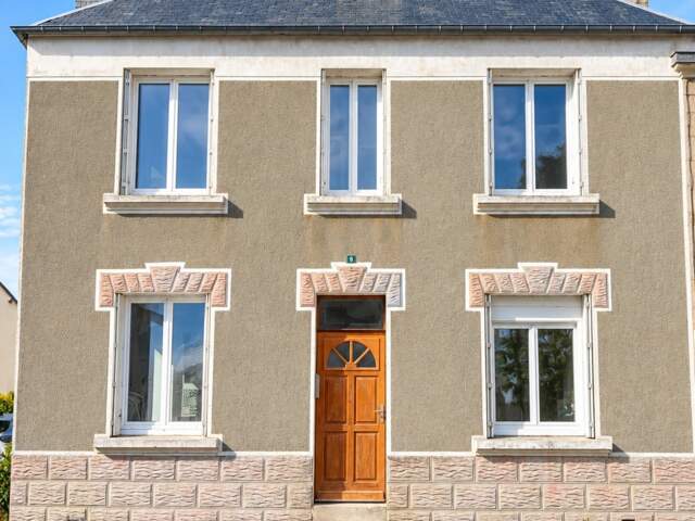 PLÉVIN – Maison 3 chambres en hypercentre – Un bien aux multiples possibilités — photo du bien