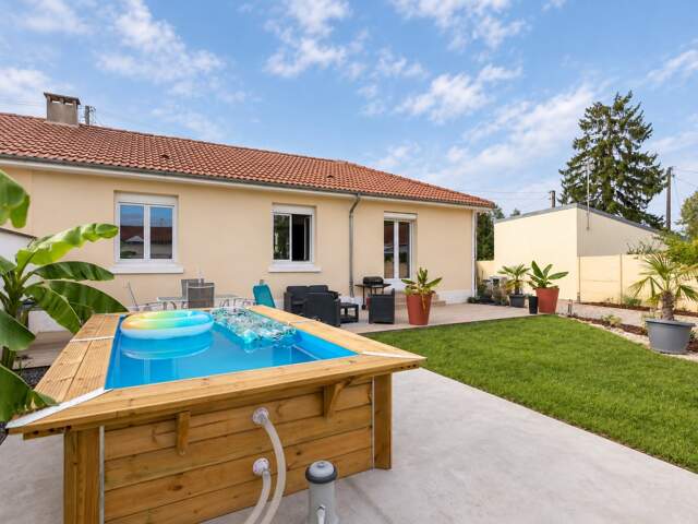 Maison à vendre 4 pièces MANTES LA JOLIE (78)Maison plein pied 65m²-2 chambres-garage-piscine-terrain 486m² — photo du bien