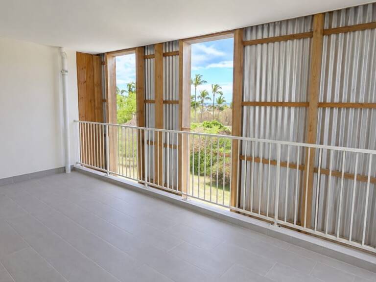 Appartement T3 89m² habitables Cœur de ville La Possession — photo 1