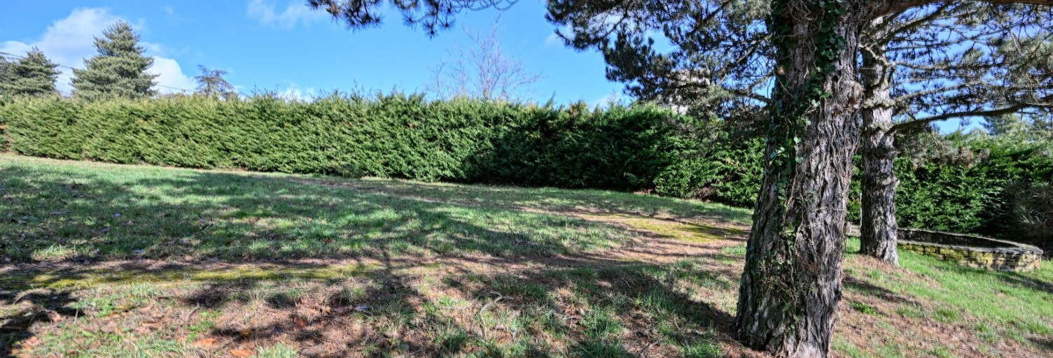 Terrain  477 m² à vendre à Vaugneray (69670)