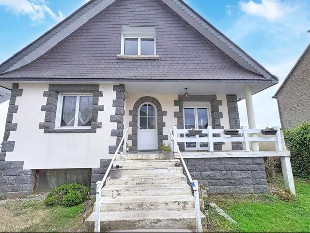 PLOERDUT MAISON EN REZ DE CHAUSSÉE SURÉLEVÉ DE  7 PIÈCES DE 137m² ENVIRON PARCELLE CLÔTURÉE de 966M 2 — photo du bien