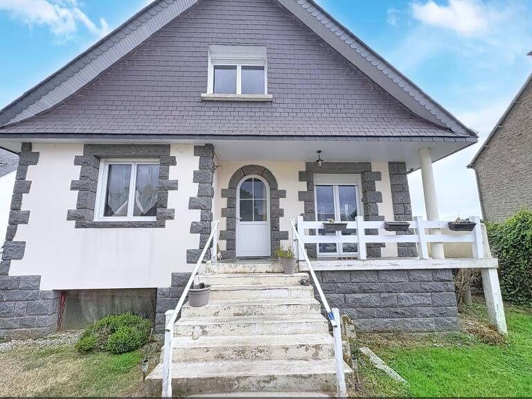PLOERDUT MAISON EN REZ DE CHAUSSÉE SURÉLEVÉ DE  7 PIÈCES DE 137m² ENVIRON PARCELLE CLÔTURÉE de 966M 2 — photo 1
