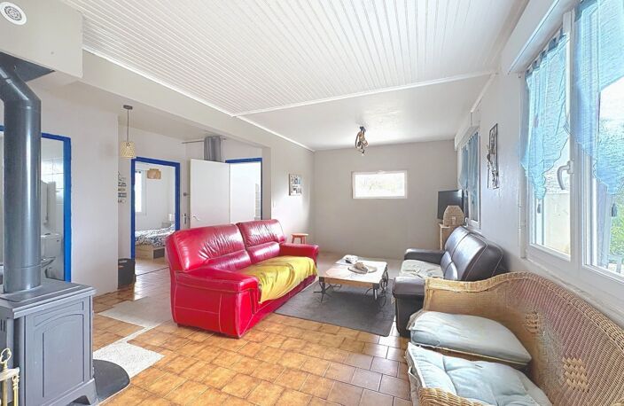 PLOERDUT MAISON EN REZ DE CHAUSSÉE SURÉLEVÉ DE  7 PIÈCES DE 137m² ENVIRON PARCELLE CLÔTURÉE de 966M 2 — photo 2