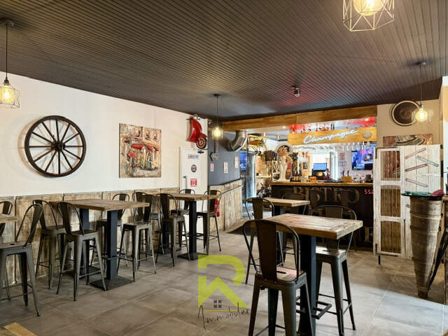 Licence 4, tout neuf et 0 travaux : Le bar-resto où il n'y a — photo du bien