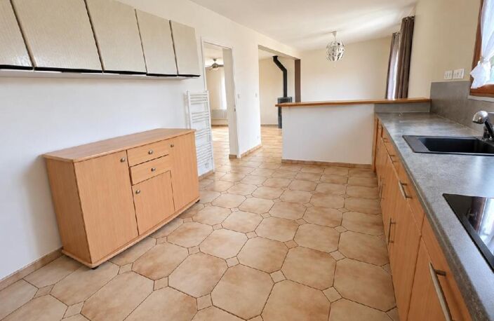 Maison familiale de 140 m² - 5 chambres ou 4 chambres + 1 bureau - Superbe terrain de 1 550 m² - Fort potentiel — photo 3