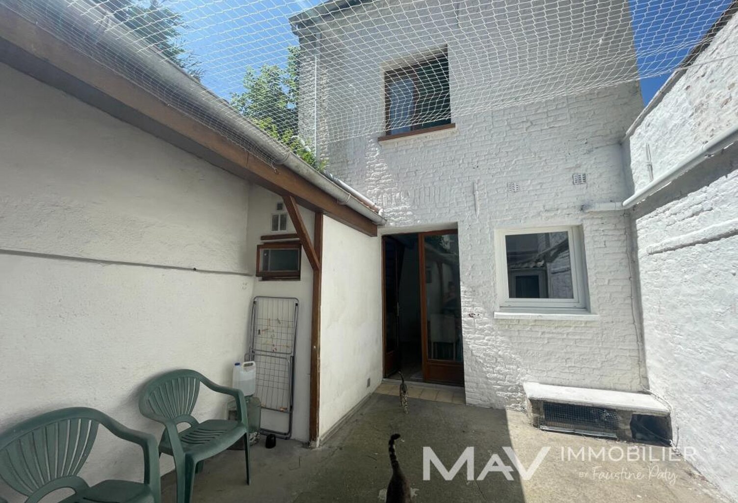 SAINT-OMER - JOLIE MAISON DE FOND DE COUR DE 45,90M² — photo 1