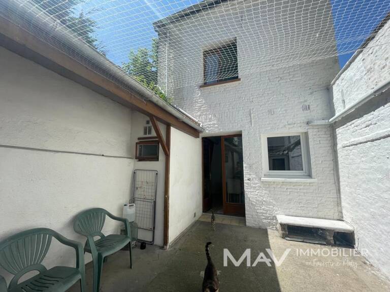 SAINT-OMER - JOLIE MAISON DE FOND DE COUR DE 45,90M² — photo 1