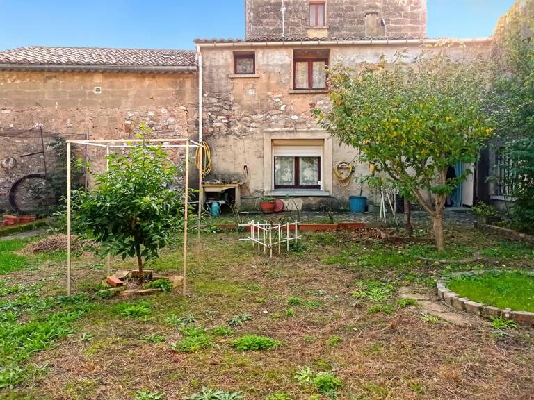 Maison en pierre avec jardin et vue panoramique au cœur de la cité potière — photo 1