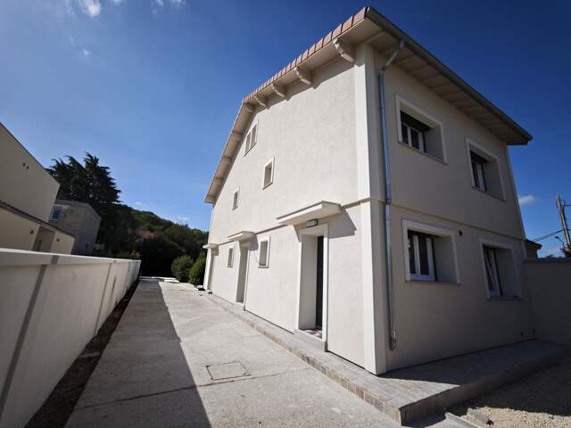 Appartement duplex 3 pièces À Louer — photo du bien
